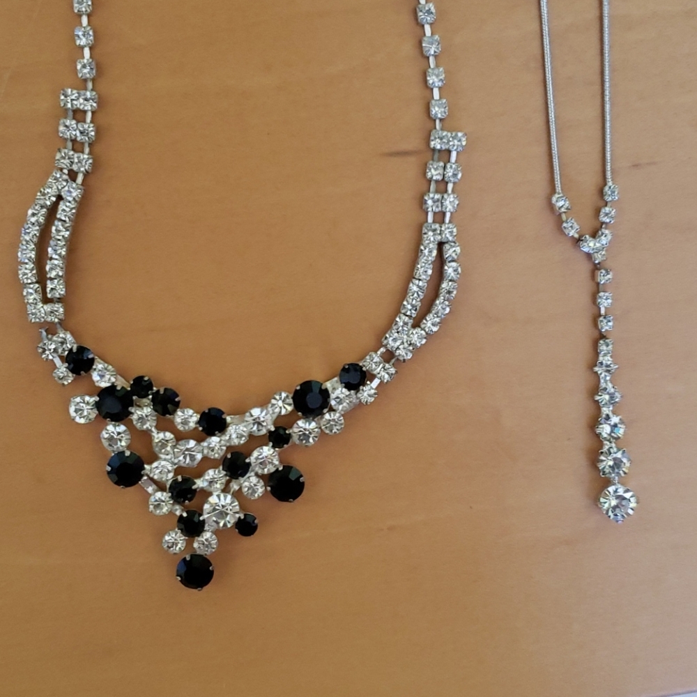 Necklaces - Picture 2 of 5